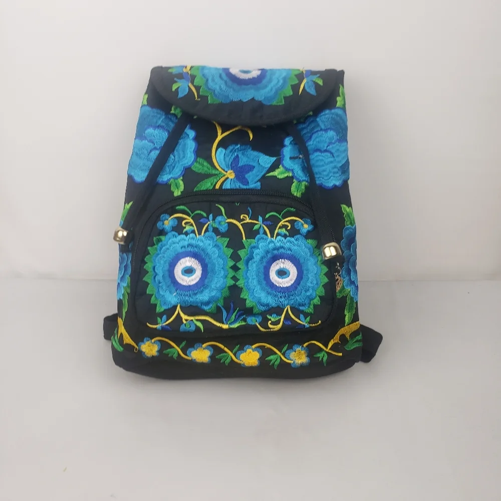 Embroidered floral‎ Mexican Backpack NEW/ mochila Mexicana bordada a mano nueva